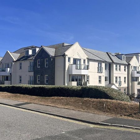 Pentire Headland Retreat Apartment Newquay  Bagian luar foto