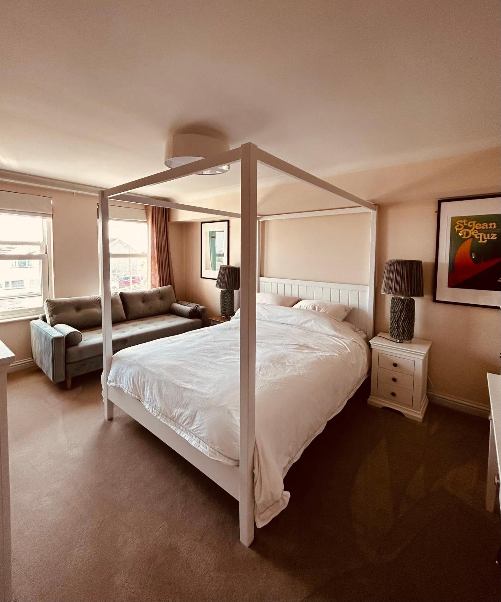 Pentire Headland Retreat Apartment Newquay  Bagian luar foto